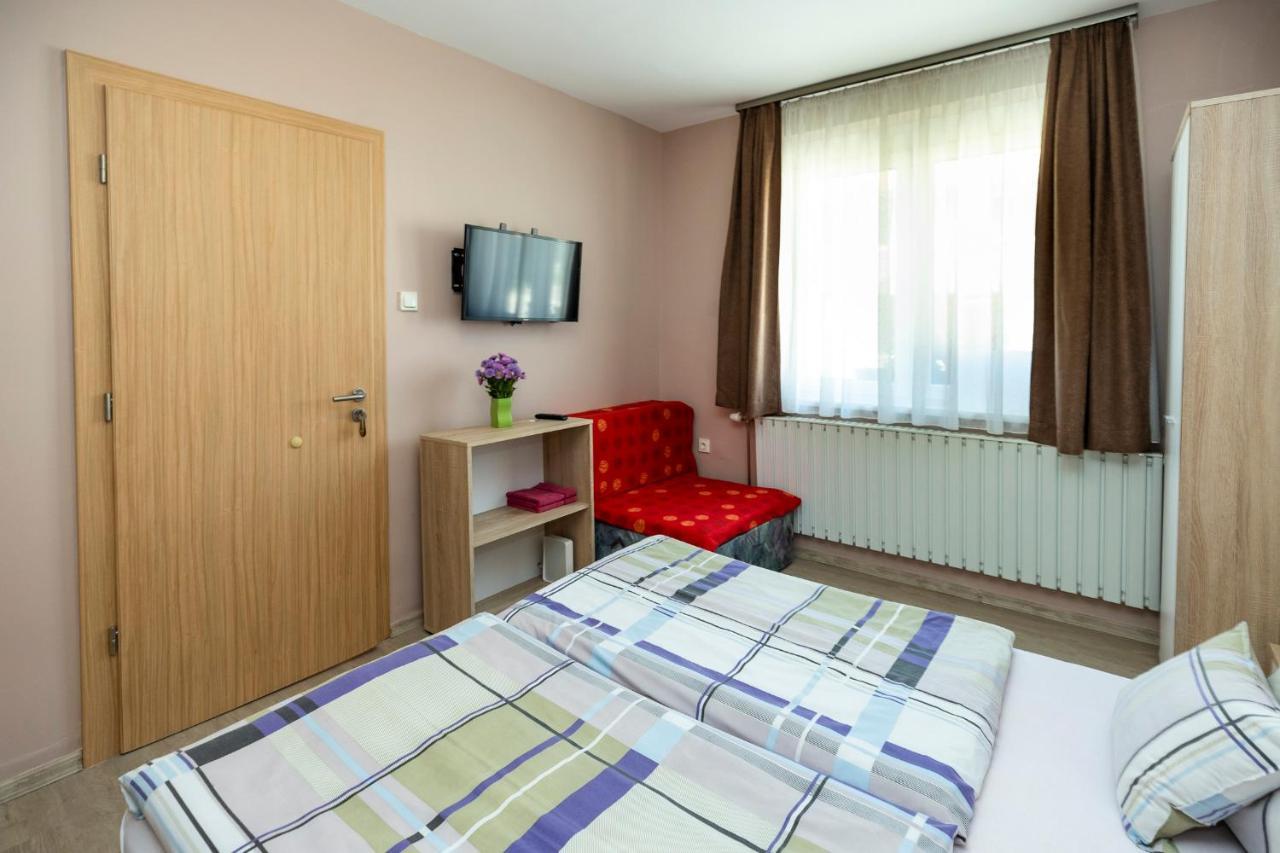 Cecey Apartman Eger Extérieur photo
